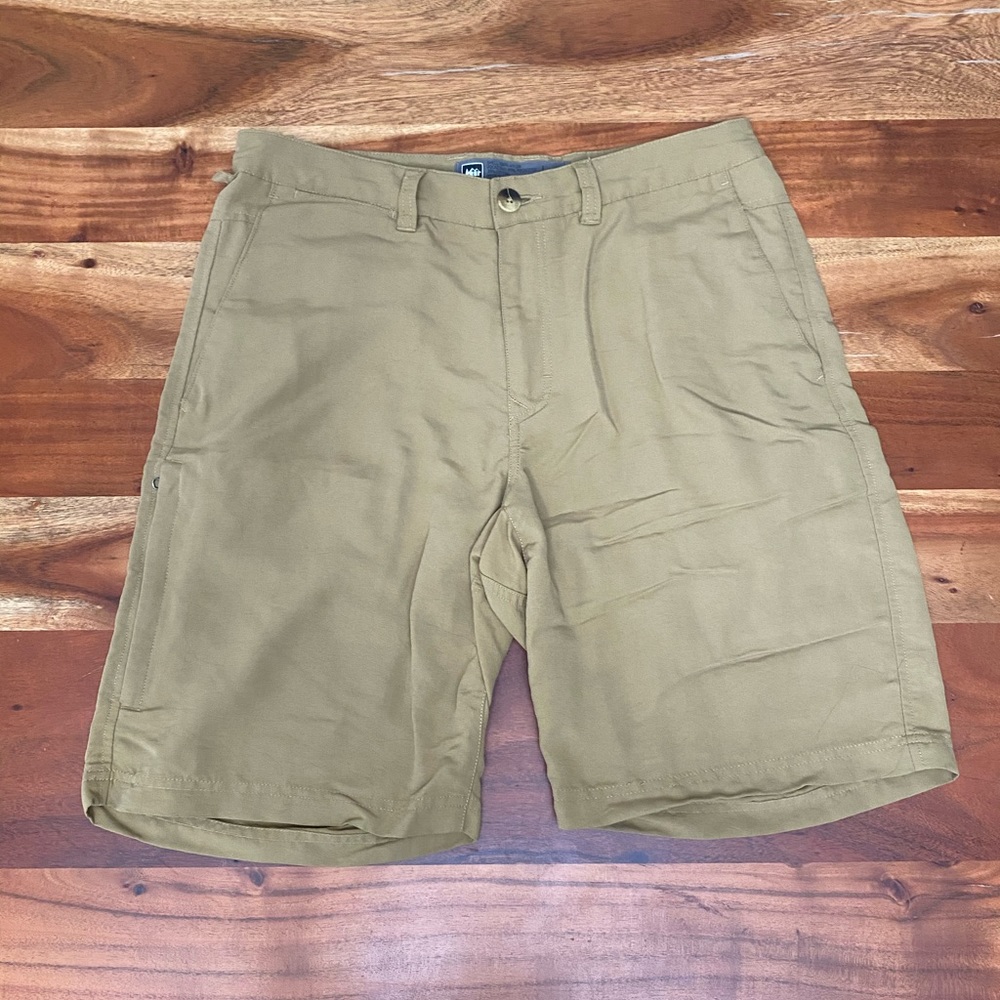 REI Adventure Short size 32